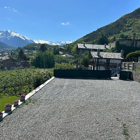 Casa Sabrina - Appartamento Blu Aosta Eksteriør billede